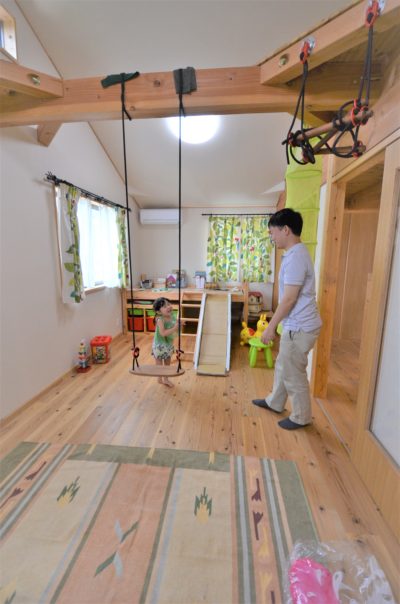 子ども部屋にブランコ